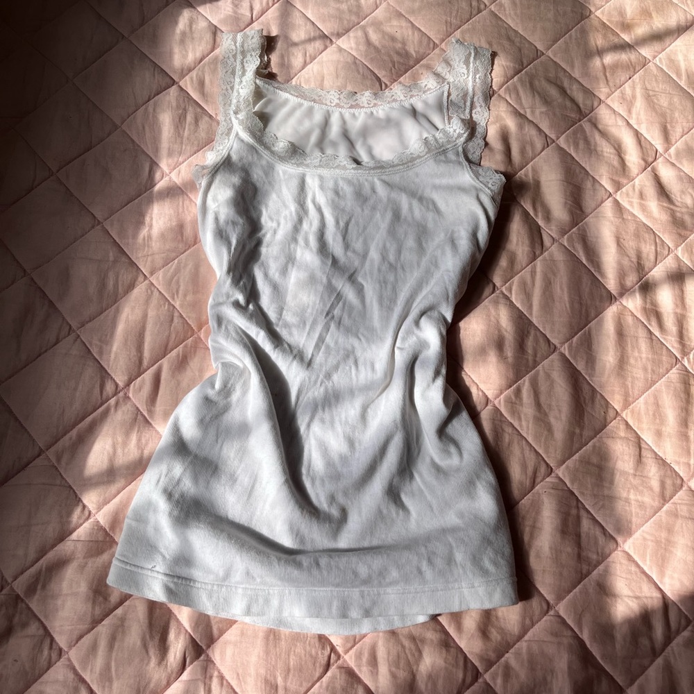 Lacy camisole tank top